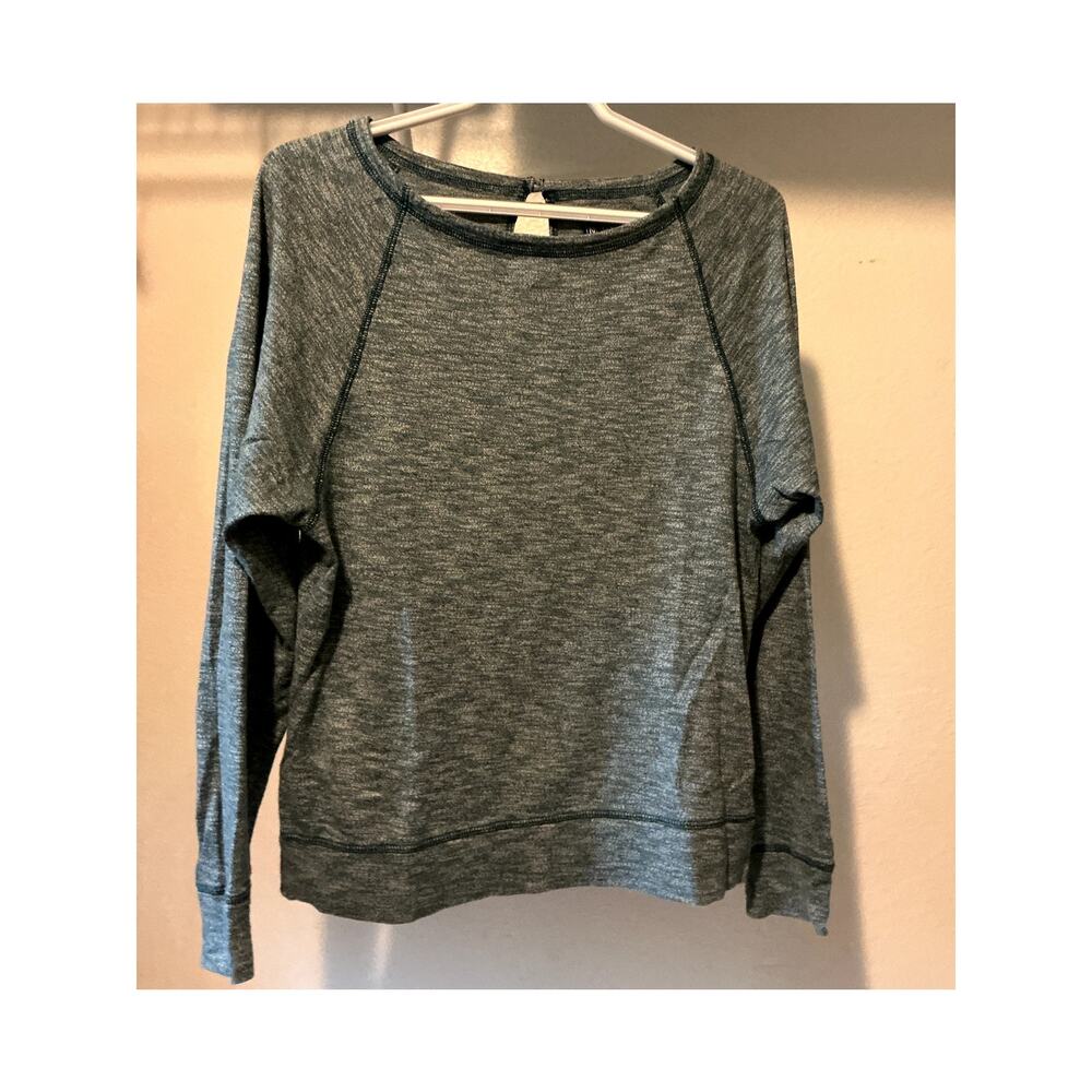 The North Face Women's Size Small Long Sleeve Knit Top Blue